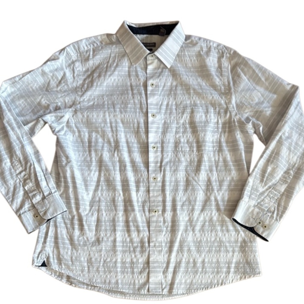 VAN HEUSEN MENS DRESS SHIRT X-LARGE (17-17.5) WHITE NAVY STRIPED LIKE NEW